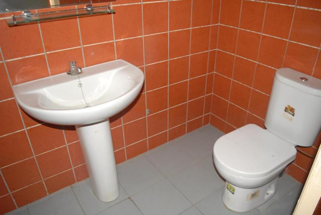 Benin Berge Hotel コトヌー エクステリア 写真