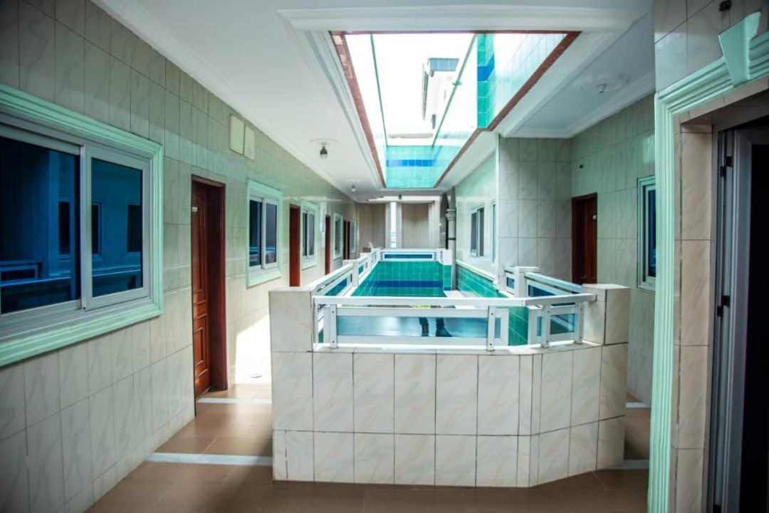 Benin Berge Hotel コトヌー エクステリア 写真